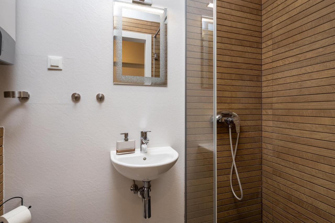 Luxury Apartment Azure Split Exterior photo